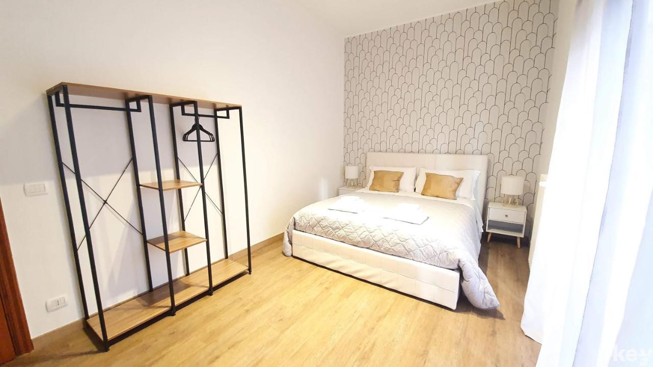 Twin Room Apulia Accommodation - Bari Policlinico エクステリア 写真