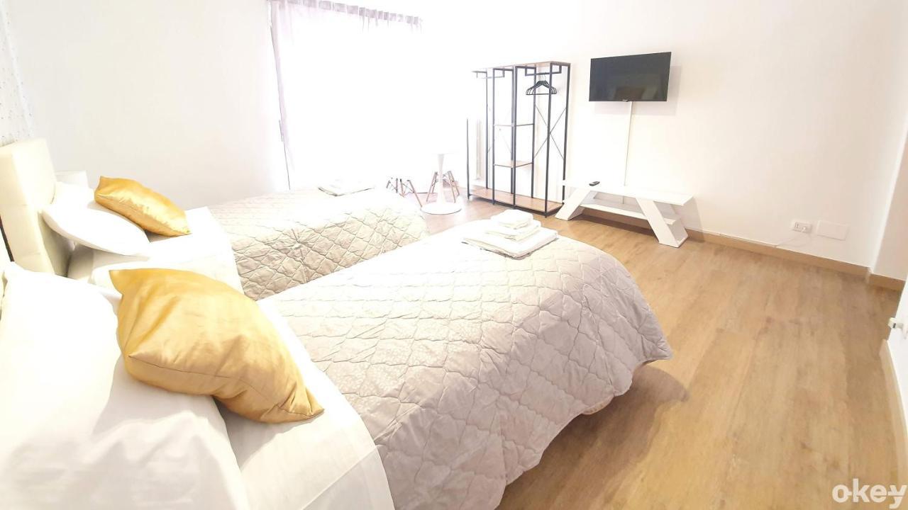 Twin Room Apulia Accommodation - Bari Policlinico エクステリア 写真